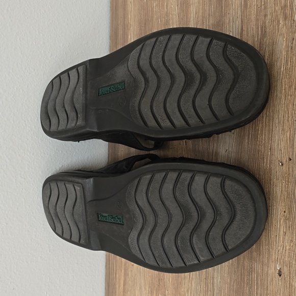 Sandals_&_Flip_Flops